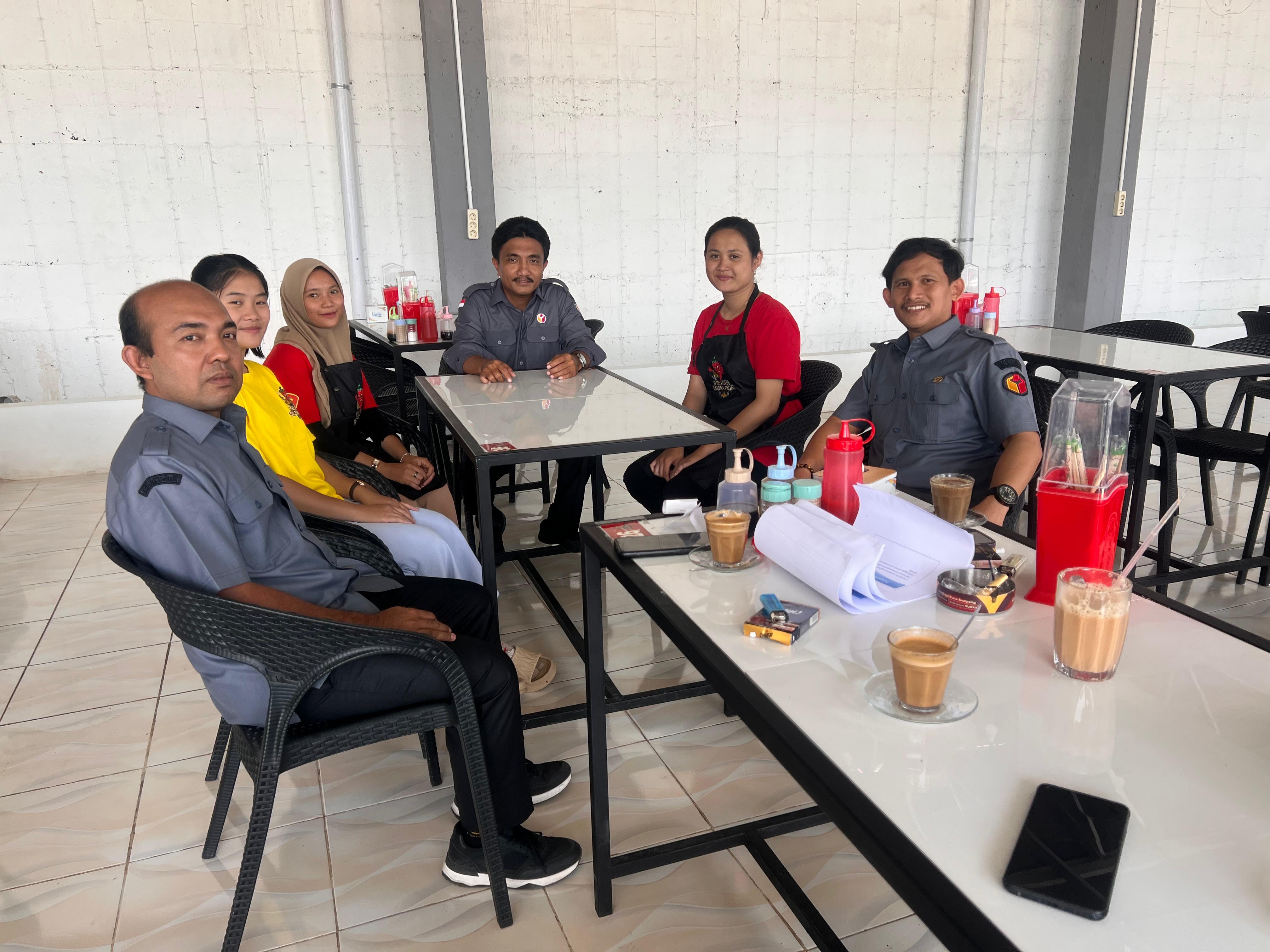 Foto kegiatan diskusi Konsolidasi Demokrasi