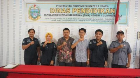 Sosialisasi Pengawasan Partisipatif Pemilih Pemula SMKN1